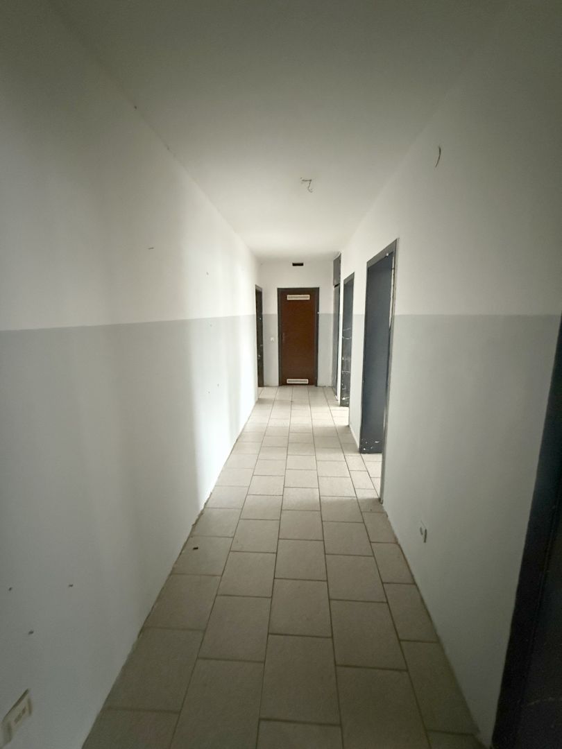 Ansicht 2 von: Hobbyhandwerker aufgepasst! Renovierungsbedürftige 3-Zimmerwohnung mit kleinem Garten in Krefeld